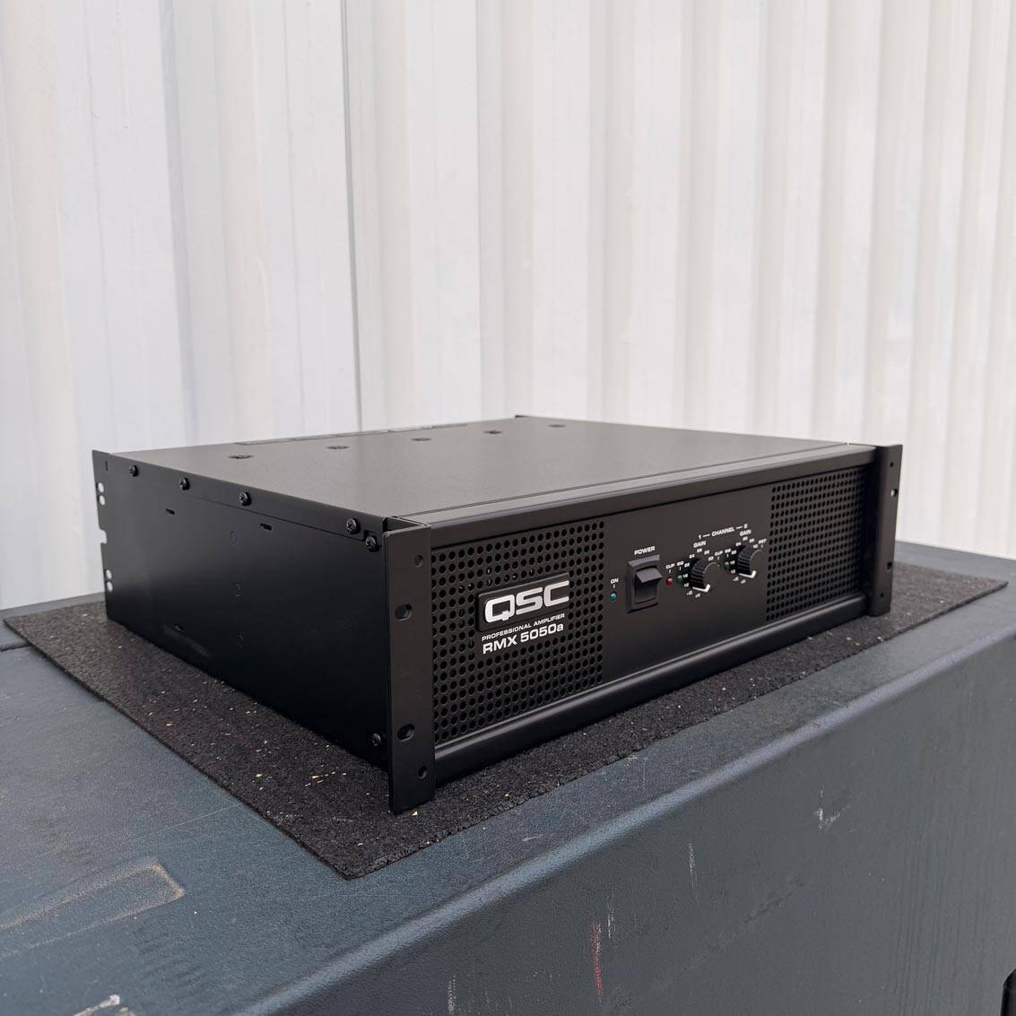 QSC RMX5050a - ex-demo - Image 2