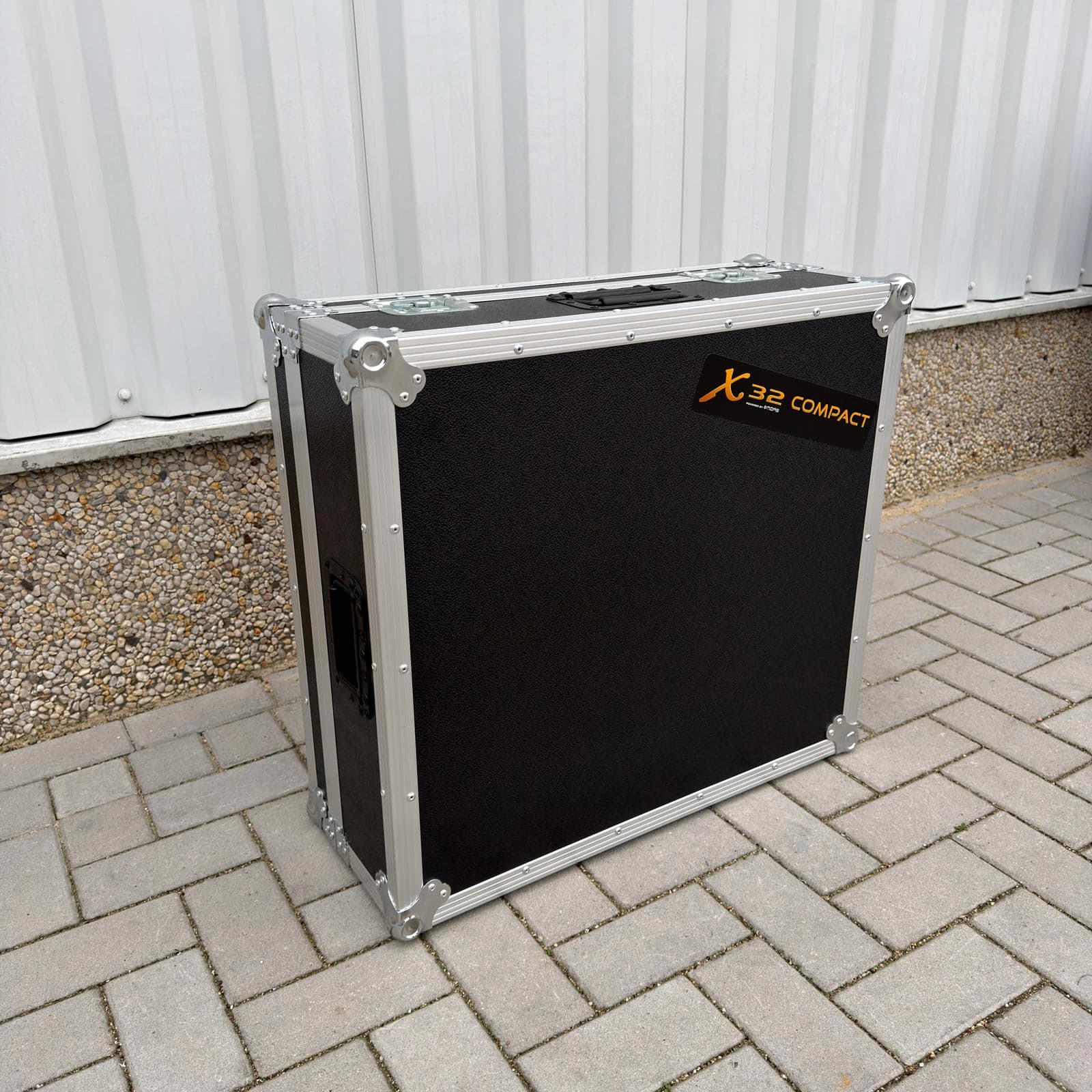Behringer X32 Compact - Image 5