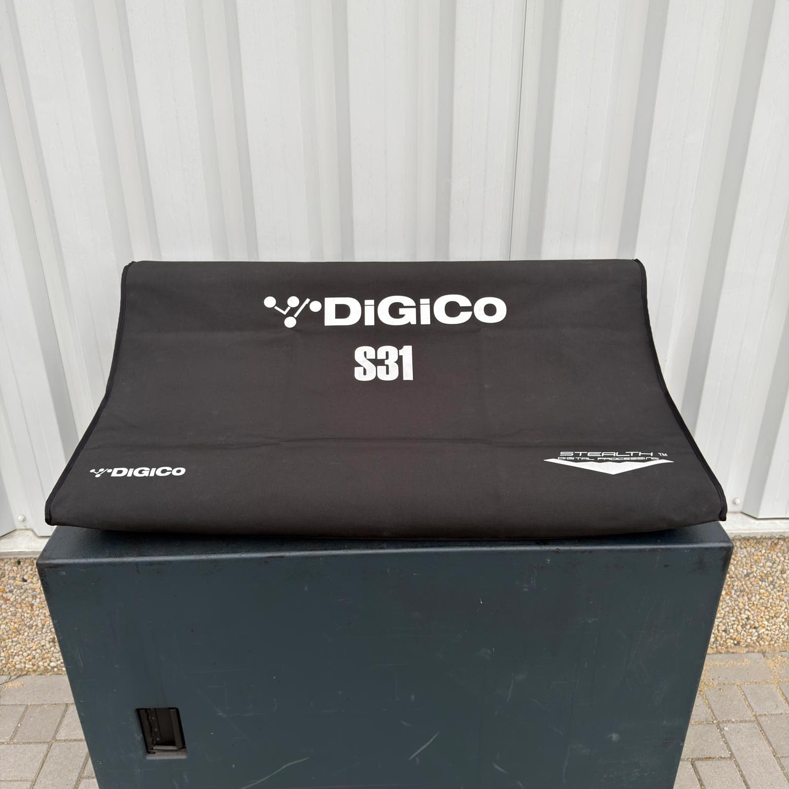 DiGiCo S31+ + D-Rack 32/8 + DMI-MADI - Image 3