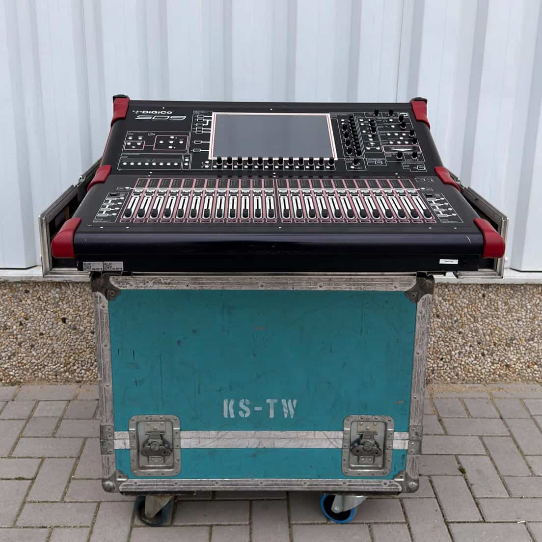DiGiCo SD9 Core 2 Update + DiGiRack 48/32 - Image 2